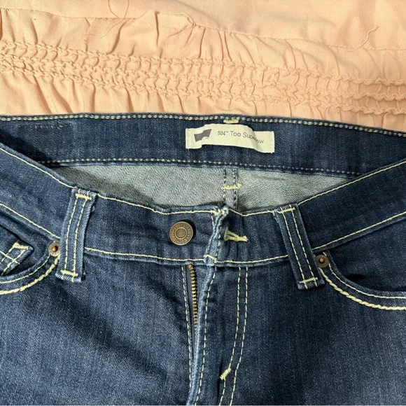 Levi’s Women's 524 Too Superlow Dark wash jeans - Picture 3 of 5